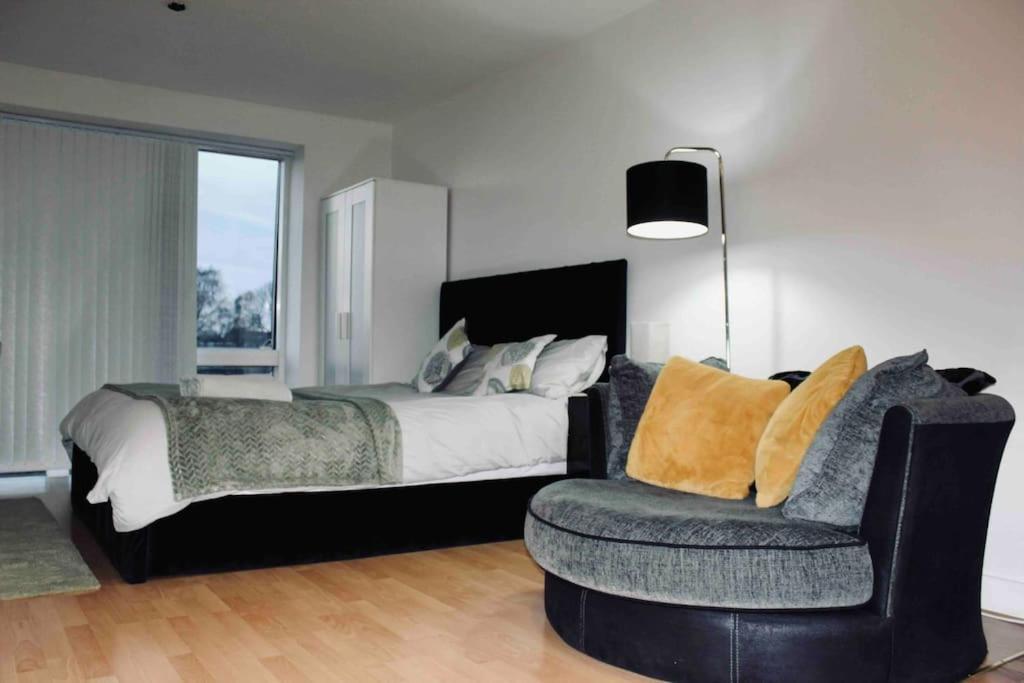 Modern City Central Studio Apt Birmingham Buitenkant foto